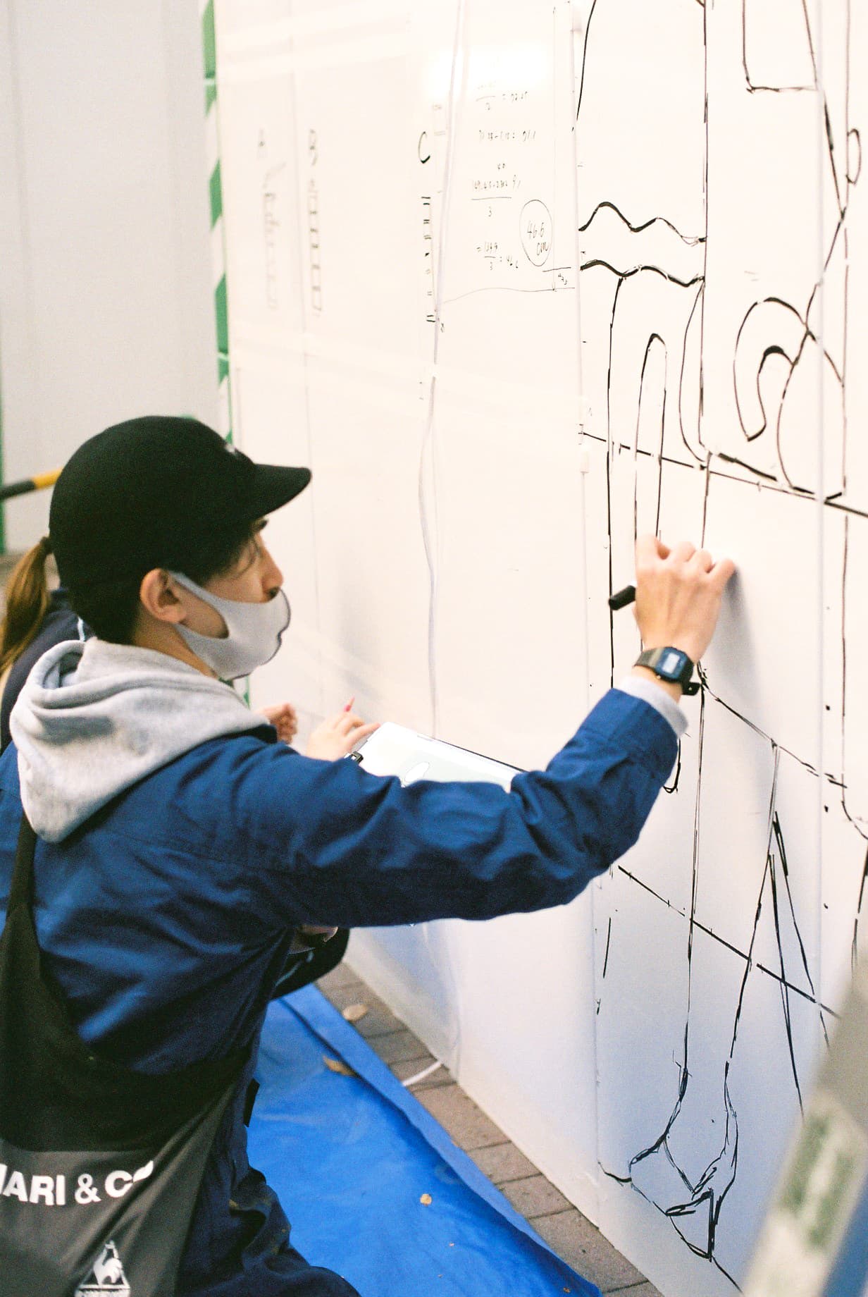 8OPENS - 八重洲さくら通り仮囲いアートプロジェクト 制作風景